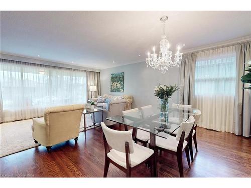 2046 Family Crescent, Mississauga, ON - Indoor Photo Showing Dining Room