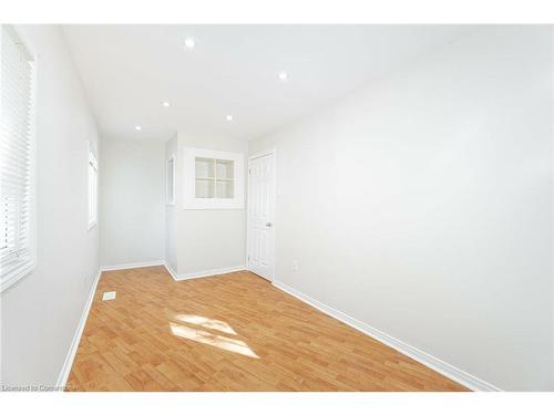 290 Pine Street, Milton, ON - Indoor Photo Showing Other Room