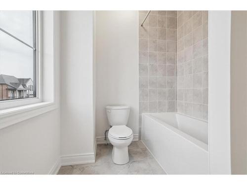 1364 Hydrangea Gardens, Oakville, ON - Indoor Photo Showing Bathroom