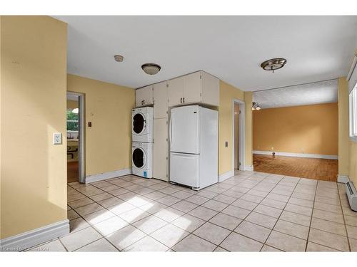 53 Dufferin St Street S, New Tecumseth, ON - Indoor Photo Showing Laundry Room