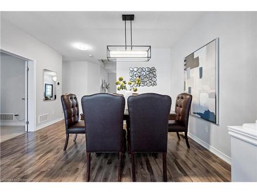 39 Weathering Heights, Stoney Creek, ON - Indoor Photo Showing Dining Room