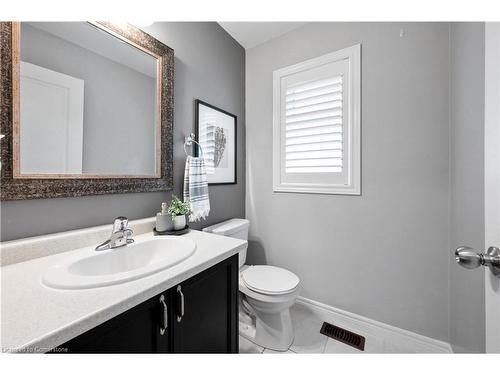 39 Weathering Heights, Stoney Creek, ON - Indoor Photo Showing Bathroom