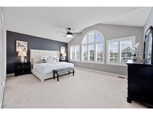 39 Weathering Heights, Stoney Creek, ON - Indoor Photo Showing Bedroom