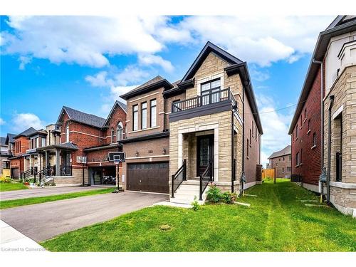 530 Thompson Street, Woodstock, ON - Outdoor With Facade