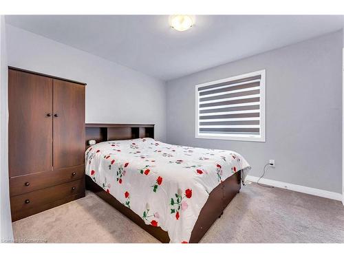 530 Thompson Street, Woodstock, ON - Indoor Photo Showing Bedroom