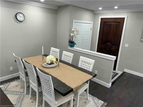 540 Wedgewood Drive, Burlington, ON - Indoor Photo Showing Dining Room