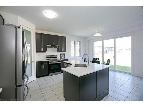 4 Whitton Dr Drive, Brantford, ON - Indoor Photo Showing Kitchen With Stainless Steel Kitchen With Upgraded Kitchen