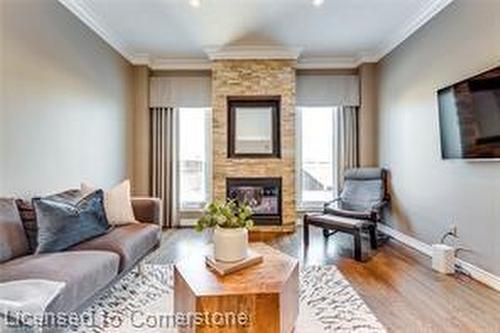 797 Paris Boulevard, Waterloo, ON - Indoor Photo Showing Living Room With Fireplace