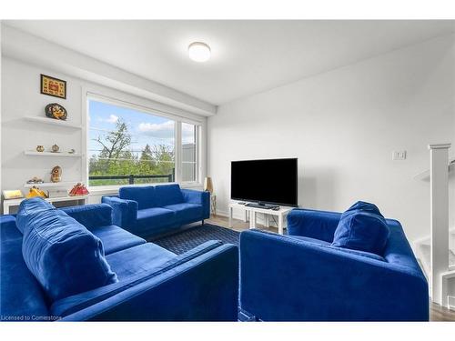 10-350 River Road, Cambridge, ON - Indoor Photo Showing Living Room