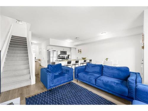 10-350 River Road, Cambridge, ON - Indoor Photo Showing Living Room