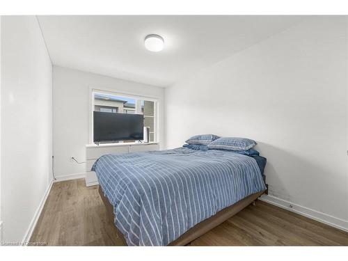 10-350 River Road, Cambridge, ON - Indoor Photo Showing Bedroom