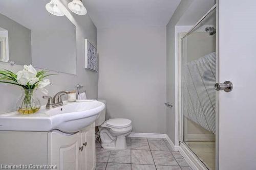 144 Greendale Crescent, Kitchener, ON - Indoor Photo Showing Bathroom