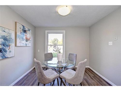 144 Greendale Crescent, Kitchener, ON - Indoor Photo Showing Bathroom