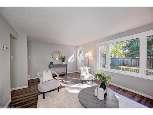 144 Greendale Crescent, Kitchener, ON - Indoor Photo Showing Bedroom