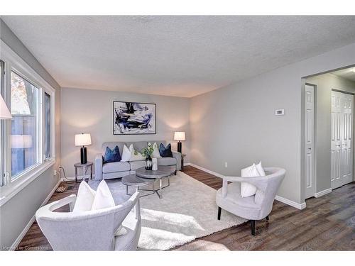 144 Greendale Crescent, Kitchener, ON - Indoor Photo Showing Bedroom