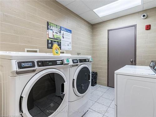 206-251 Lester Street, Waterloo, ON - Indoor Photo Showing Laundry Room