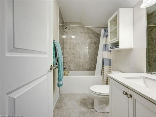 130 Anne Street, Niagara-On-The-Lake, ON - Indoor Photo Showing Bathroom