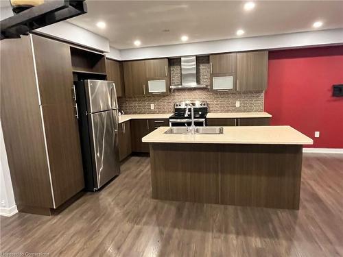 98 Crafter Crescent Crescent, Hamilton, ON - Indoor Photo Showing Kitchen With Stainless Steel Kitchen With Upgraded Kitchen