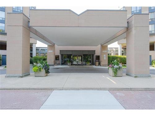 1709-1 Hickory Tree Road, Toronto, ON - Outdoor