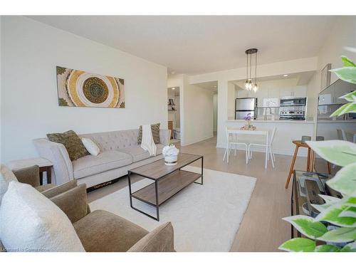 1709-1 Hickory Tree Road, Toronto, ON - Indoor Photo Showing Living Room