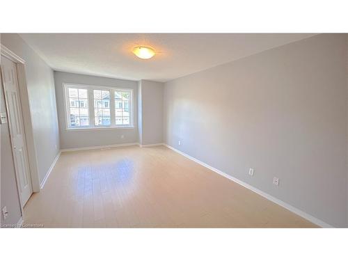 133 Braddock Private, Nepean, ON - Indoor Photo Showing Other Room