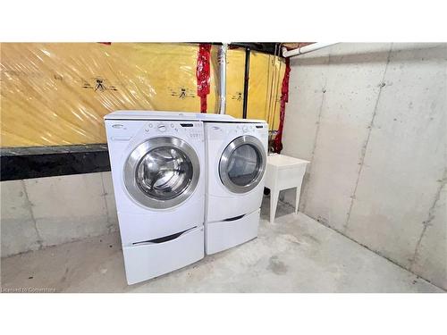 133 Braddock Private, Nepean, ON - Indoor Photo Showing Laundry Room