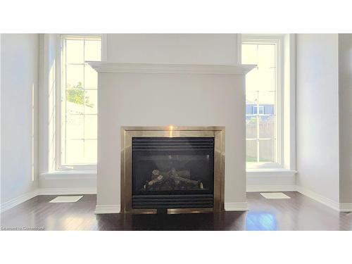 133 Braddock Private, Nepean, ON - Indoor Photo Showing Living Room With Fireplace