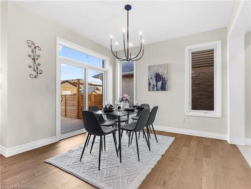 111 Livingston Drive, Tillsonburg, ON - Indoor Photo Showing Dining Room