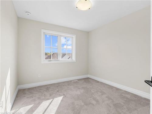 111 Livingston Drive, Tillsonburg, ON - Indoor Photo Showing Other Room