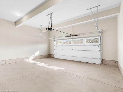 111 Livingston Drive, Tillsonburg, ON - Indoor Photo Showing Garage