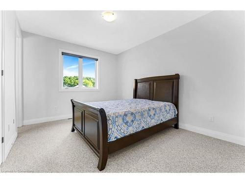 125 Prince Charles Crescent, Woodstock, ON - Indoor Photo Showing Bedroom