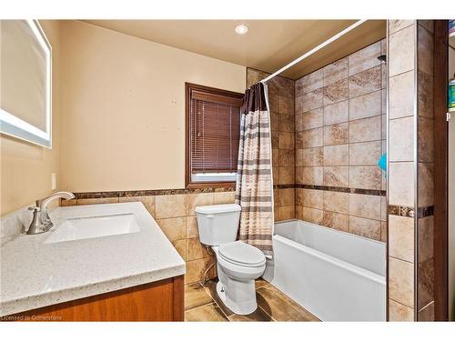 28 Alexandra Boulevard, St. Catharines, ON - Indoor Photo Showing Bathroom