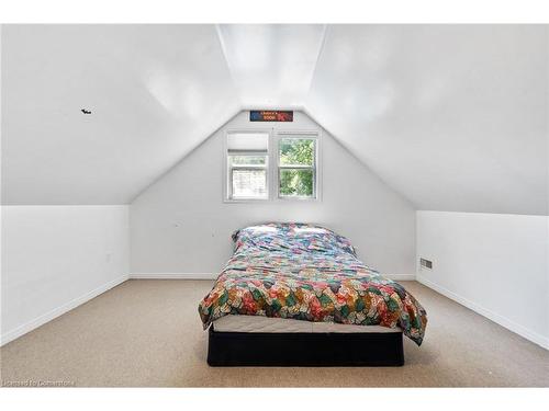 28 Alexandra Boulevard, St. Catharines, ON - Indoor Photo Showing Bedroom