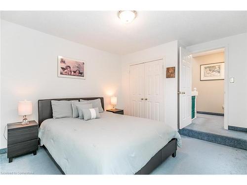 7941 Highway 26, Clearview, ON - Indoor Photo Showing Bedroom