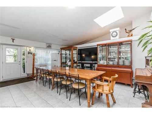 7941 Highway 26, Clearview, ON - Indoor Photo Showing Dining Room