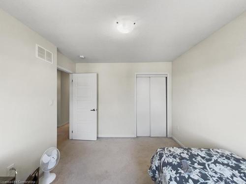 57 Esther Crescent, Thorold, ON - Indoor Photo Showing Bedroom