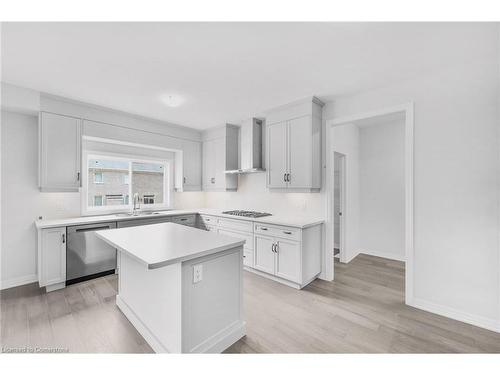 Upper-115 Hillcrest Road, Port Colborne, ON - Indoor Photo Showing Kitchen With Upgraded Kitchen