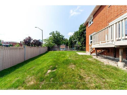 4281 Creeks End, Mississauga, ON - Outdoor With Deck Patio Veranda