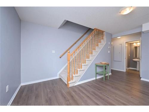 15 Cheltenham Road, Barrie, ON - Indoor Photo Showing Other Room