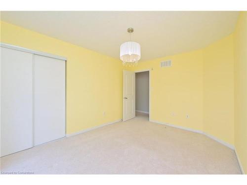 15 Cheltenham Road, Barrie, ON - Indoor Photo Showing Other Room