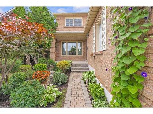 3246 Colonial Drive, Mississauga, ON - Outdoor