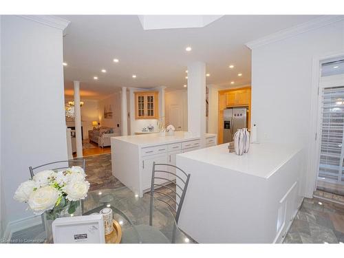 50 Islandview Way, Stoney Creek, ON - Indoor Photo Showing Kitchen