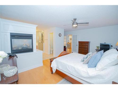 50 Islandview Way, Stoney Creek, ON - Indoor Photo Showing Bedroom