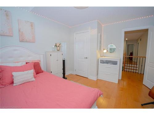 50 Islandview Way, Stoney Creek, ON - Indoor Photo Showing Bedroom