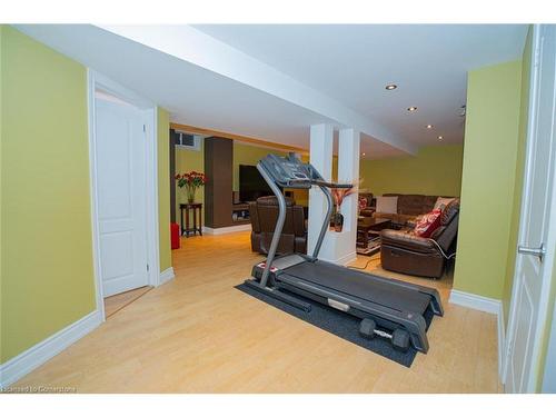 50 Islandview Way, Stoney Creek, ON - Indoor Photo Showing Gym Room