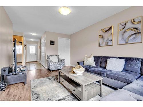 21 Henderson Drive, Guelph, ON - Indoor Photo Showing Living Room