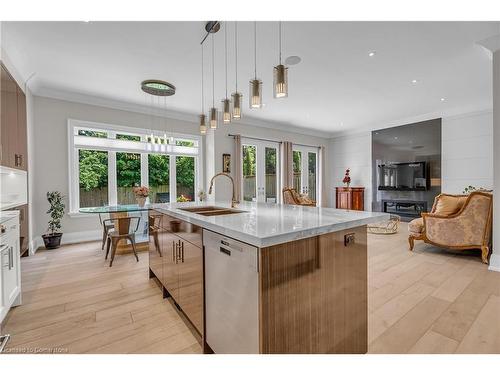 410 Atwater Avenue, Mississauga, ON - Indoor Photo Showing Kitchen With Double Sink