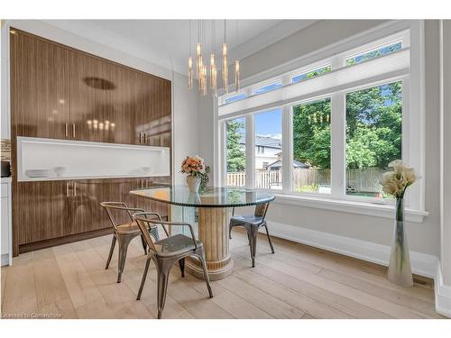 410 Atwater Avenue, Mississauga, ON - Indoor Photo Showing Dining Room