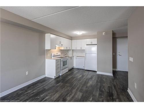 1003-716 Main Street East Street E, Milton, ON - Indoor Photo Showing Kitchen