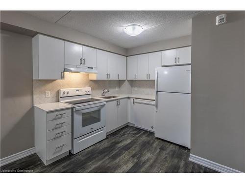 1003-716 Main Street East Street E, Milton, ON - Indoor Photo Showing Kitchen